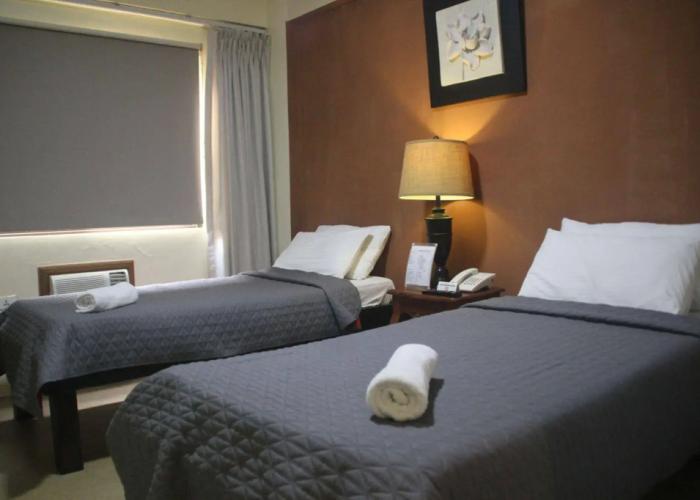 Spring Plaza Hotel
