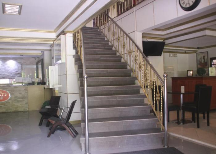Spring Plaza Hotel
