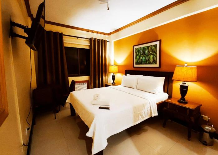 Spring Plaza Hotel