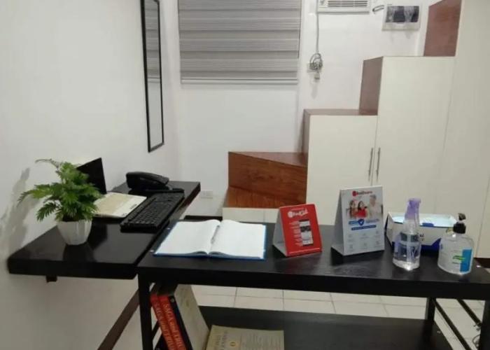 RedDoorz near De La Salle Dasmarinas Cavite