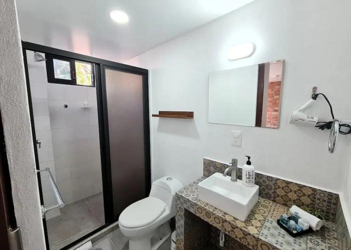 R04 Habitación Equipada STV WIFI Parking