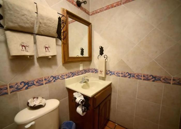 Hotel Hacienda del Sol