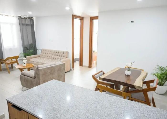 Hotel & Suites Punto Oriente