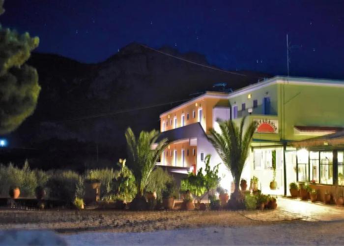 Hotel Lefkorama