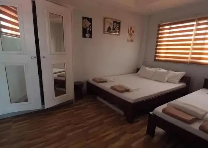 FNT Transient House near Hundred Islands