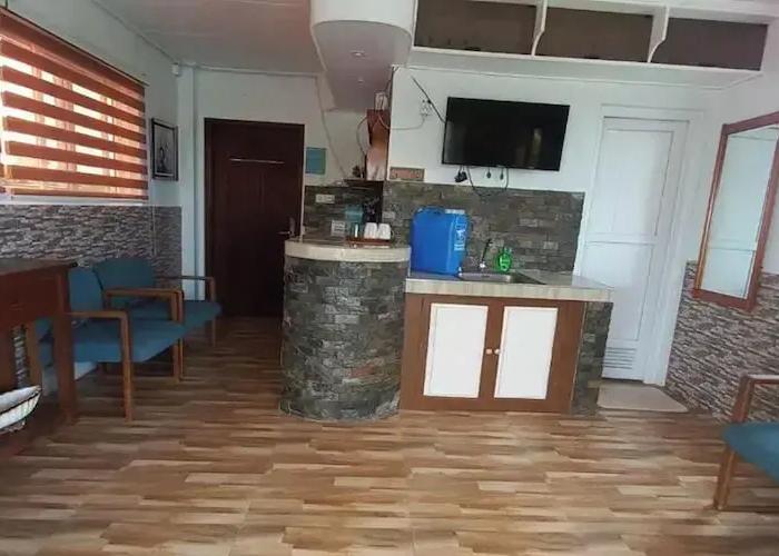 FNT Transient House near Hundred Islands
