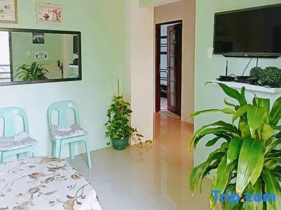RedDoorz @ Mary Land Transient Alaminos Pangasinan