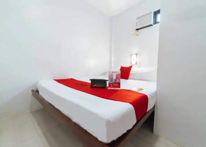 RedDoorz @ San Antonio Binan
