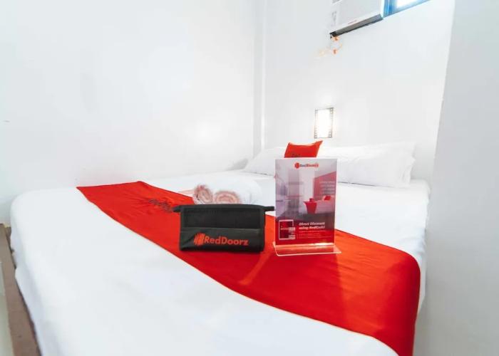 RedDoorz @ San Antonio Binan