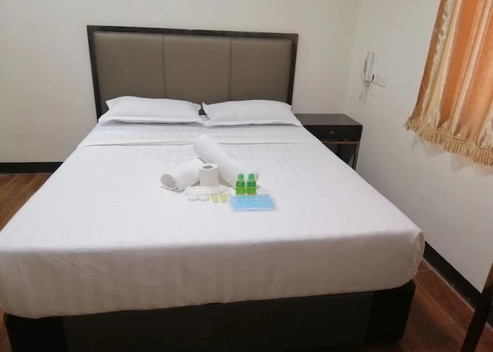 Meaco Royal Hotel-Binan