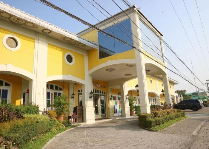 Fiesta Garden Hotel