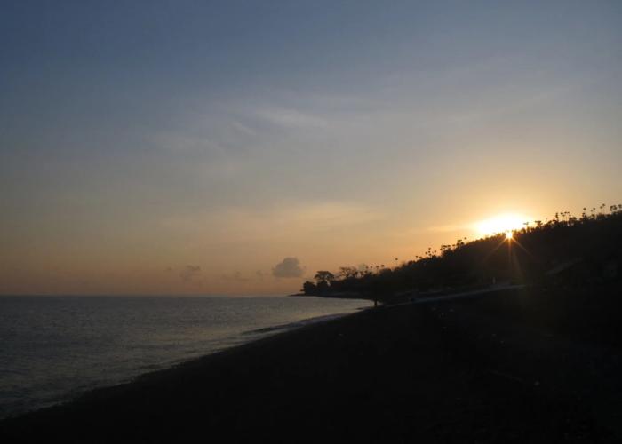 Amed Sari Beach Guesthouse