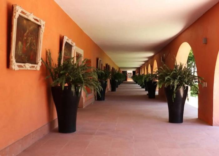 El Diezmo Hotel