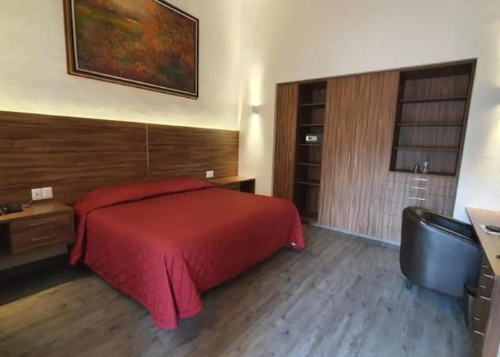El Diezmo Hotel