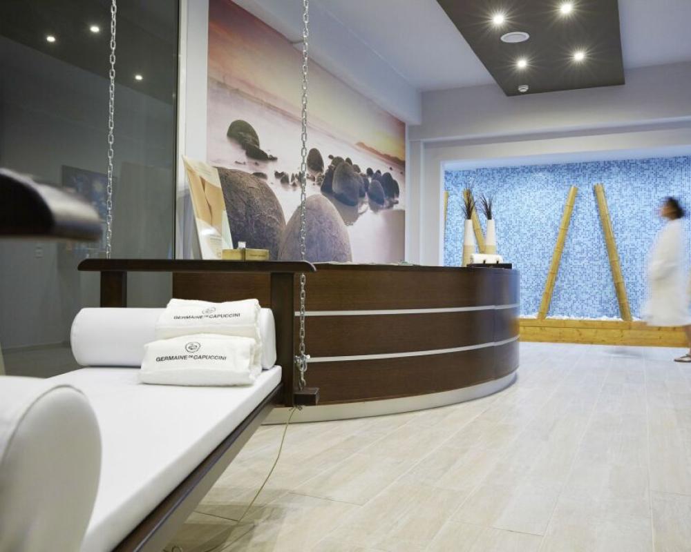 Hotel Blue Dream Palace Tripiti Resort