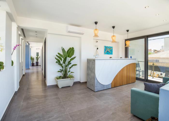 Azzurro Deluxe Hotel