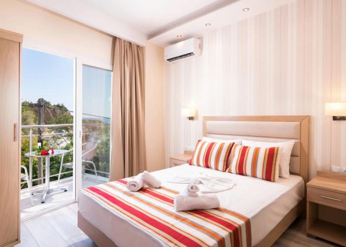 Star Bay Luxury Hotel