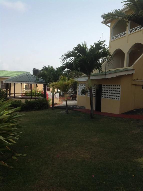 фото Wave Crest Suites