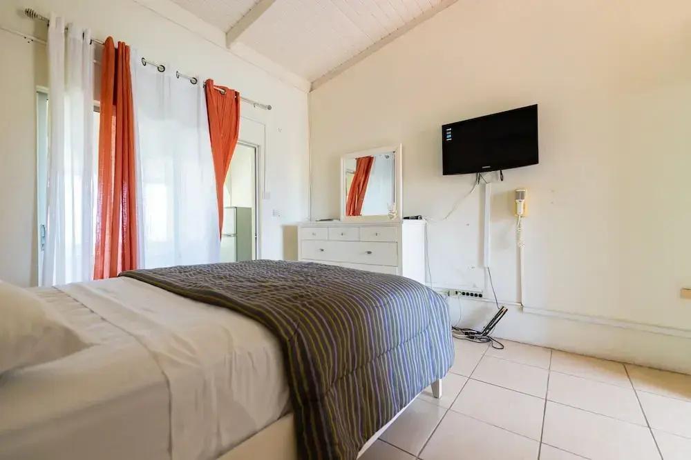 фото Wave Crest Suites