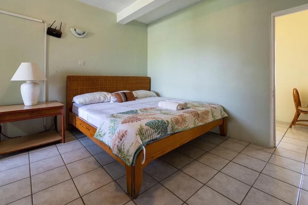 фото Wave Crest Suites