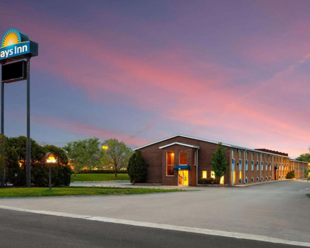 Days Inn by Wyndham Rockford I-90 Casino District