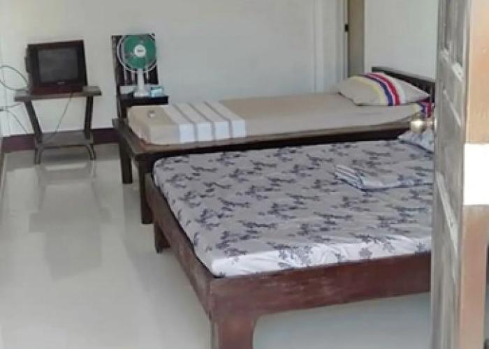 Edward Lodge
