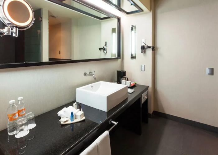 Crowne Plaza Toluca-Lancaster