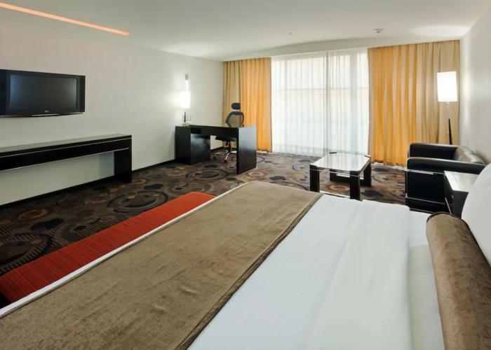 Crowne Plaza Toluca-Lancaster