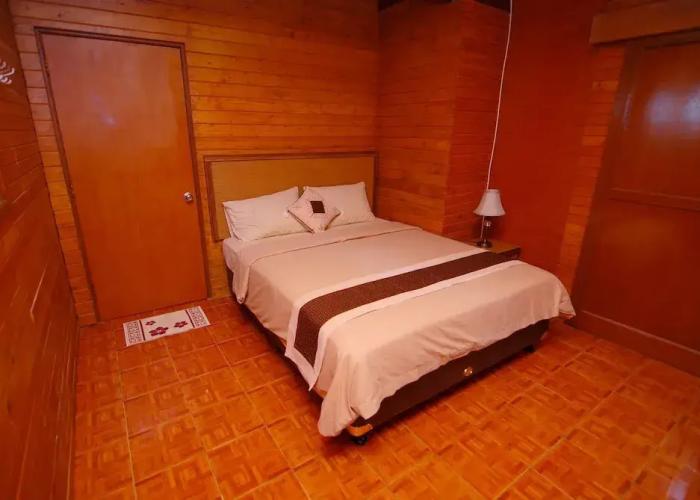 Villa ChavaMinerva Kayu - Ciater