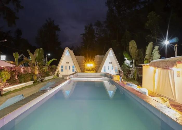 Costas De Liwa Bar & Beach Resort