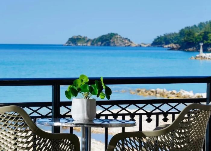 Kamelia & Semeli Hotel