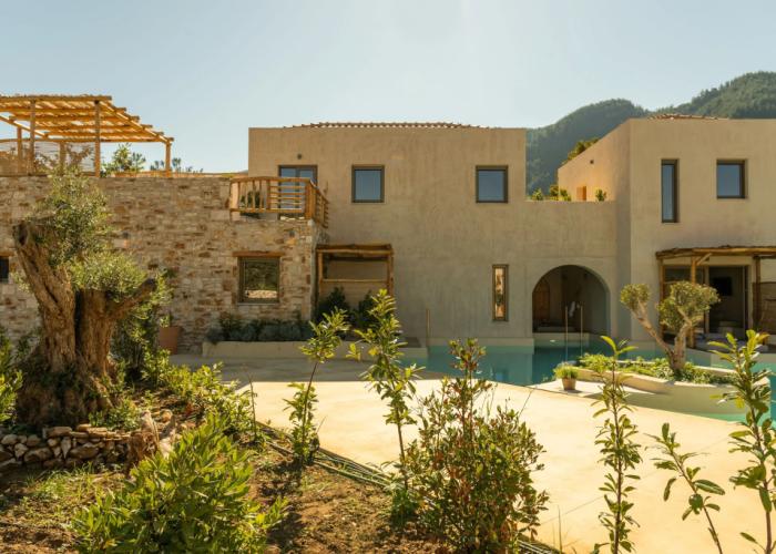 Meli Suites