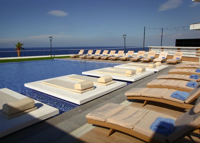 Caesar Cliff Resort Apartment Hotel