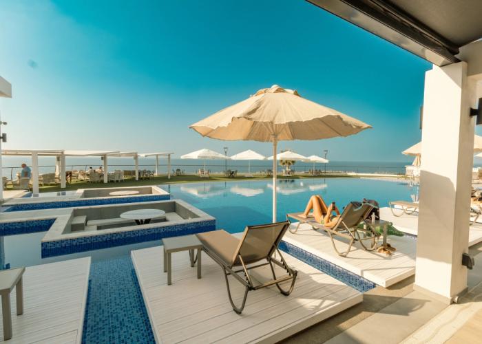 Caesar Cliff Resort Apartment Hotel