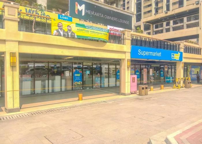 Luxurious 2Br At Meikarta Apartment