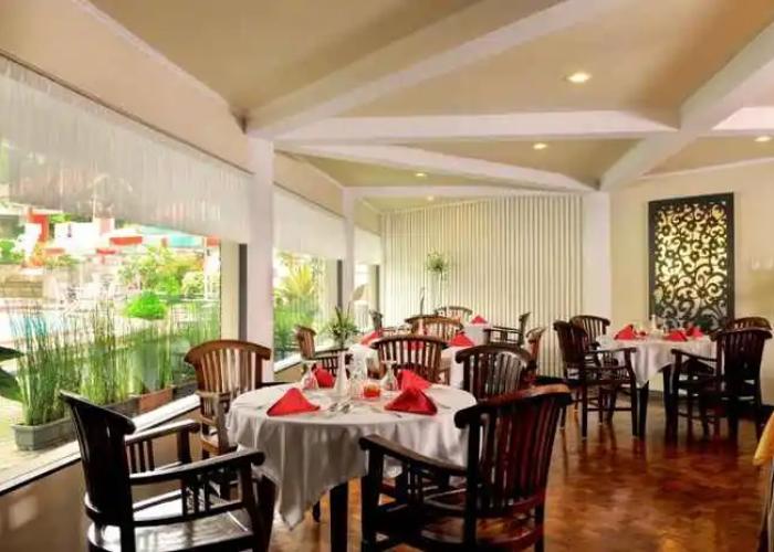 Nuwis Hotel & Convention