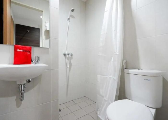 RedDoorz Apartment near Exit Toll Colomadu