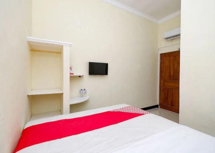 Oyo 2258 Santana Guest House