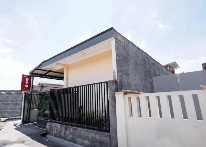 Oyo 2258 Santana Guest House