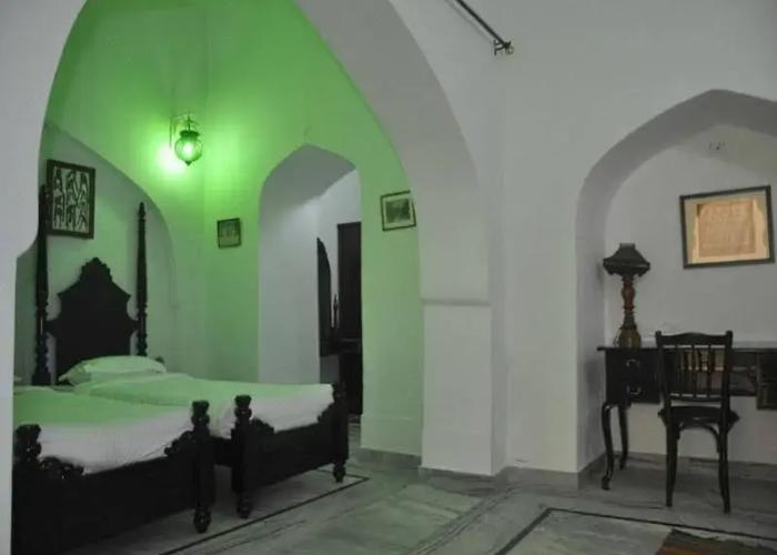 Castle Khandela