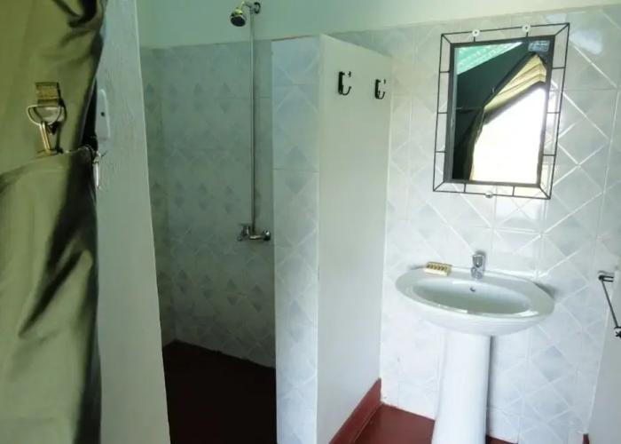 Bwana Tembo Safari Lodge