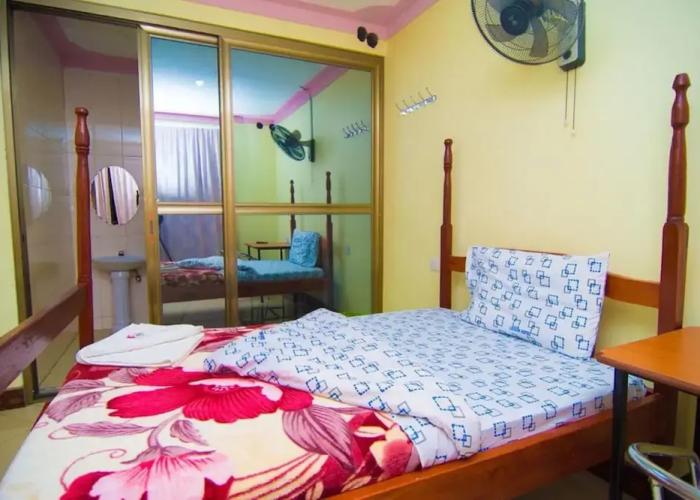 Leosim Hotel