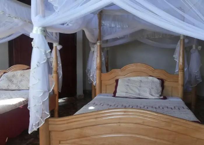 Parkside Safari Lodge