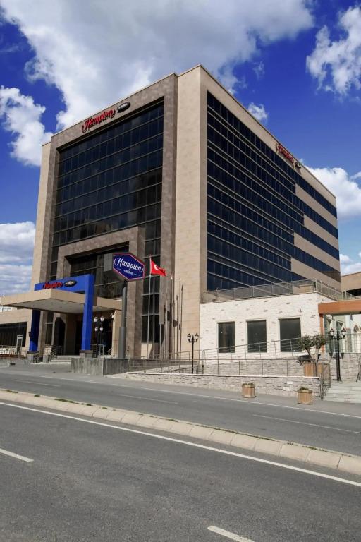 Hampton by Hilton Istanbul Kayasehir