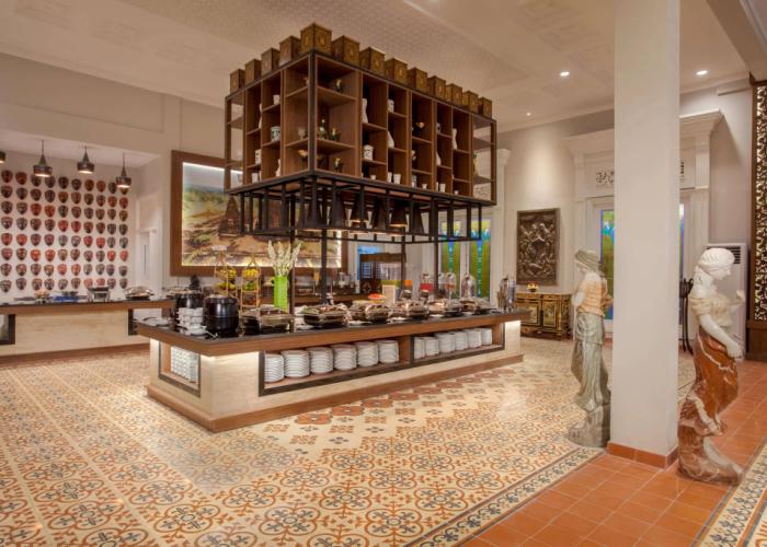 Ramada Suites by Wyndham Solo
