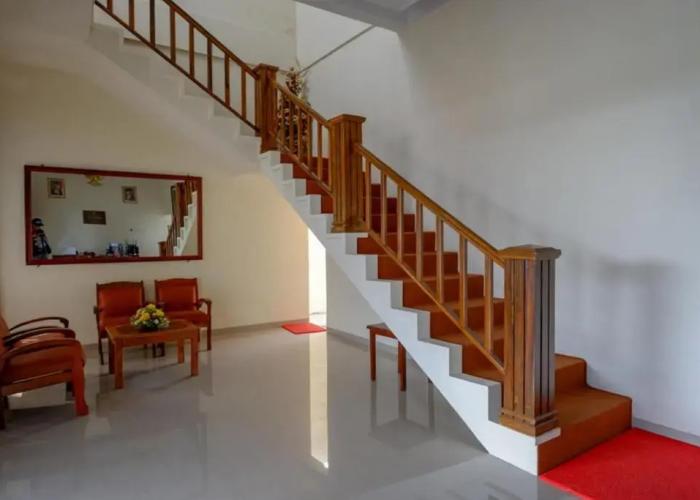 RedDoorz near Stadion 45 Karanganyar