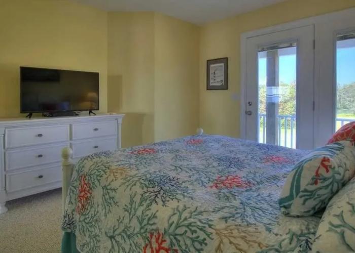 Dolphin Lookout 4 Bedroom Home by RedAwning