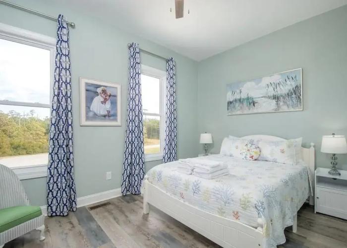 Straits Serenity 3 Bedroom Home by RedAwning