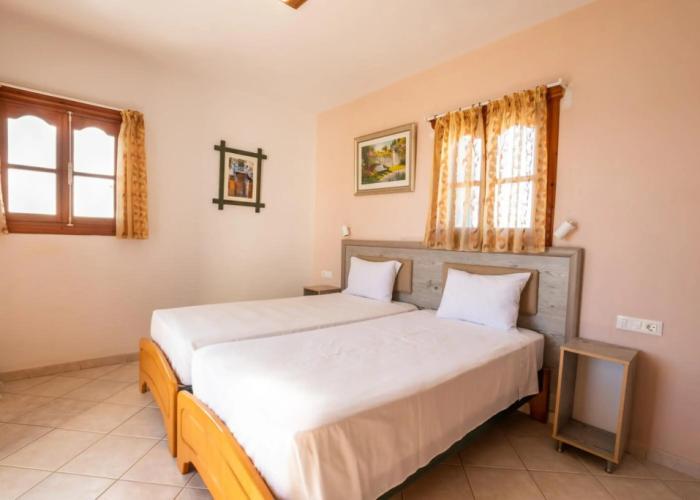 Arhontiko Hotel