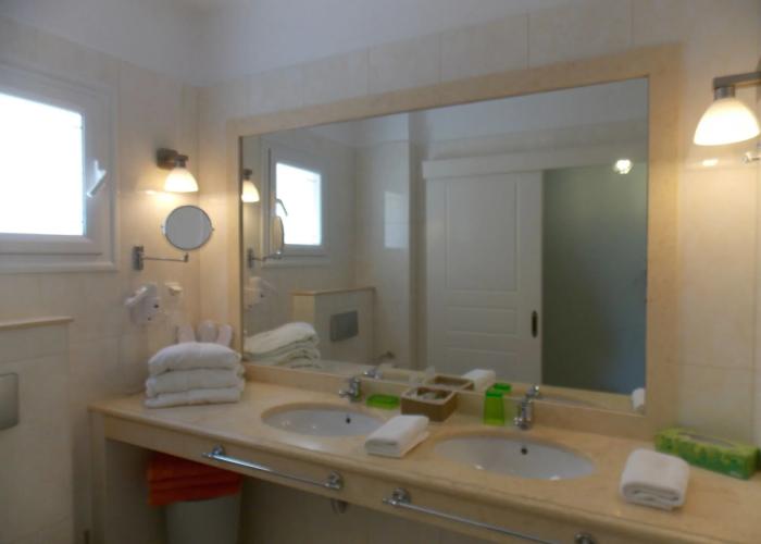 Myrties Boutique Aparments